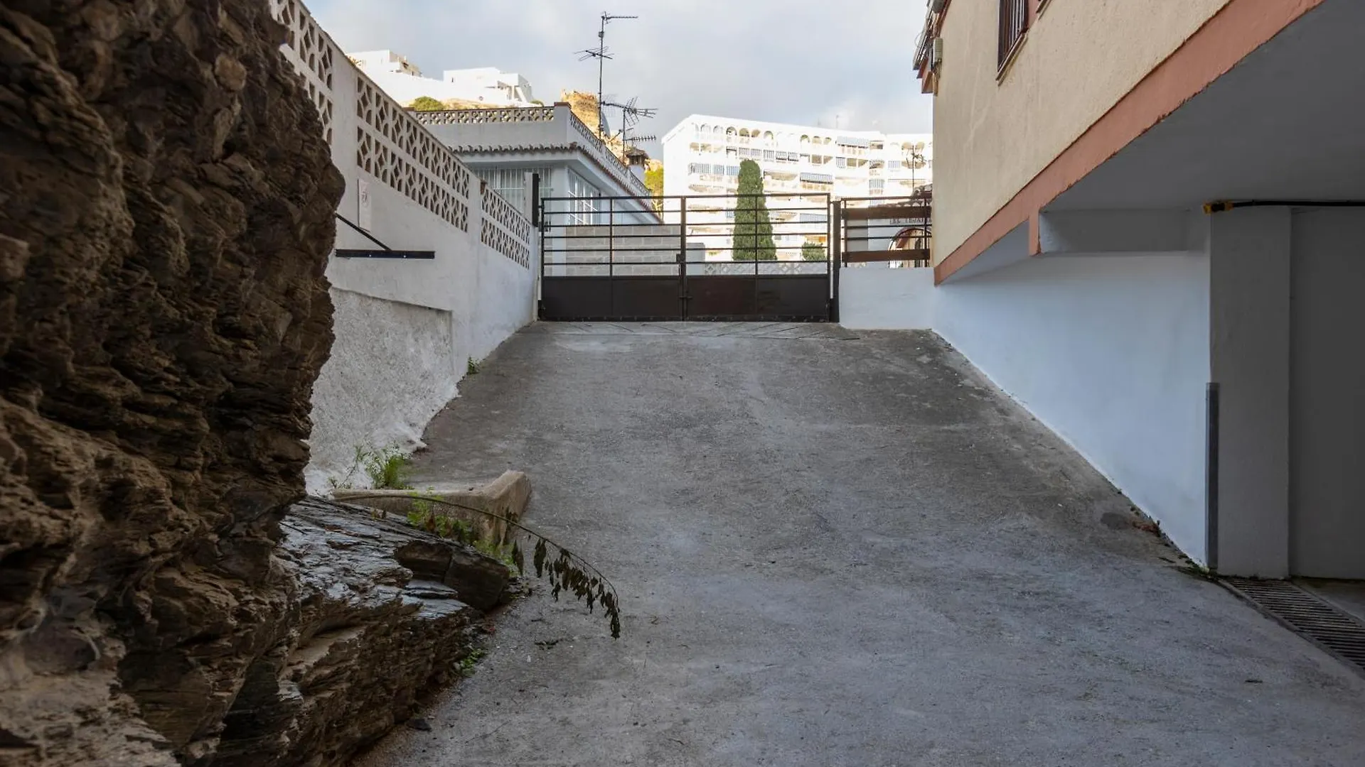 Global Nevada Apartment Almunecar Spain